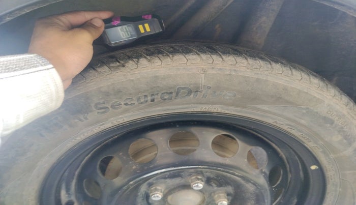 2016 Honda BR-V 1.5L I- DTEC V, Diesel, Manual, 1,35,650 km, tyre