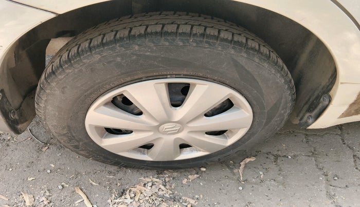 2009 Maruti Swift Dzire VDI, Diesel, Manual, 44,805 km, tyre