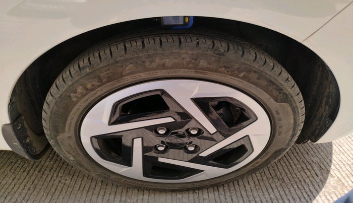 2023 Hyundai GRAND I10 NIOS SPORTZ 1.2 KAPPA VTVT, Petrol, Manual, 8,595 km, tyre