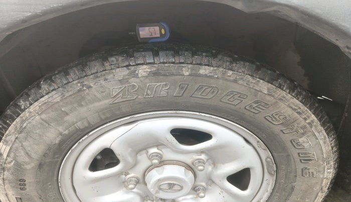 2018 Tata Hexa XM 4X2 7 STR, Diesel, Manual, 1,59,872 km, tyre