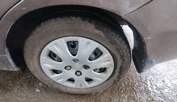 2014 Honda Amaze 1.2L I-VTEC SX, Petrol, Manual, 79,500 km, tyre