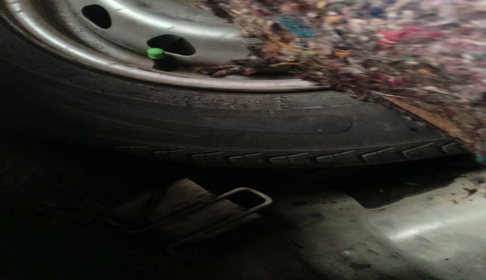 2012 Tata Indica Vista LX TDI, Diesel, Manual, 1,46,991 km, tyre