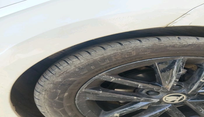 2018 Skoda Rapid AMBITION 1.5 TDI, Diesel, Manual, 1,42,567 km, tyre