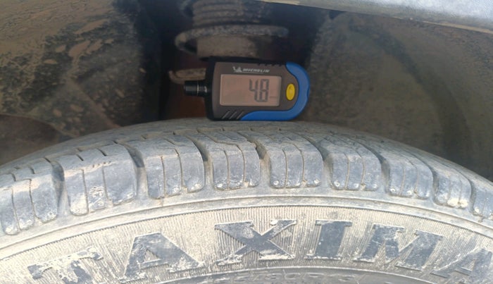 2015 Renault Kwid RXT 0.8, Petrol, Manual, 1,05,204 km, tyre