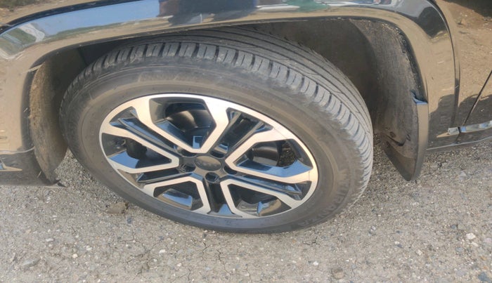 2021 Jeep Compass MODEL S (O) DIESEL 4X4 AT, Diesel, Automatic, 1,04,038 km, tyre