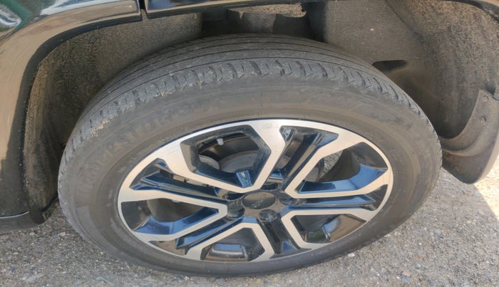 2021 Jeep Compass MODEL S (O) DIESEL 4X4 AT, Diesel, Automatic, 1,04,038 km, tyre