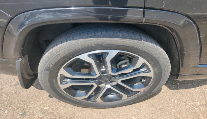 2021 Jeep Compass MODEL S (O) DIESEL 4X4 AT, Diesel, Automatic, 1,04,038 km, tyre