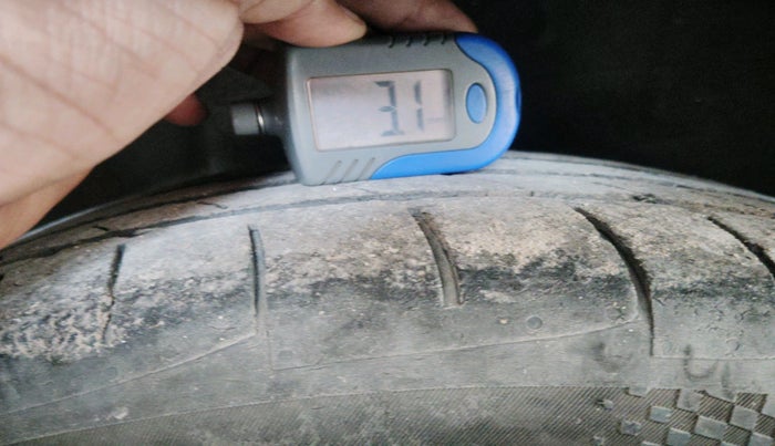 2020 Honda City 1.5L I-VTEC SV, CNG, Manual, 54,810 km, tyre