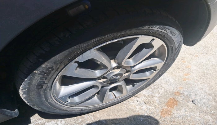 2015 Hyundai i20 Active 1.4 SX, Diesel, Manual, 1,07,889 km, tyre