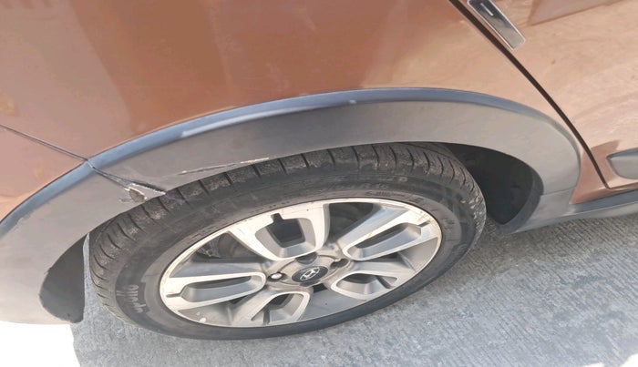 2015 Hyundai i20 Active 1.4 SX, Diesel, Manual, 1,07,889 km, tyre