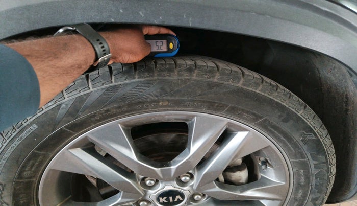 2021 KIA SELTOS HTK PLUS 1.5, Petrol, Manual, 53,193 km, tyre