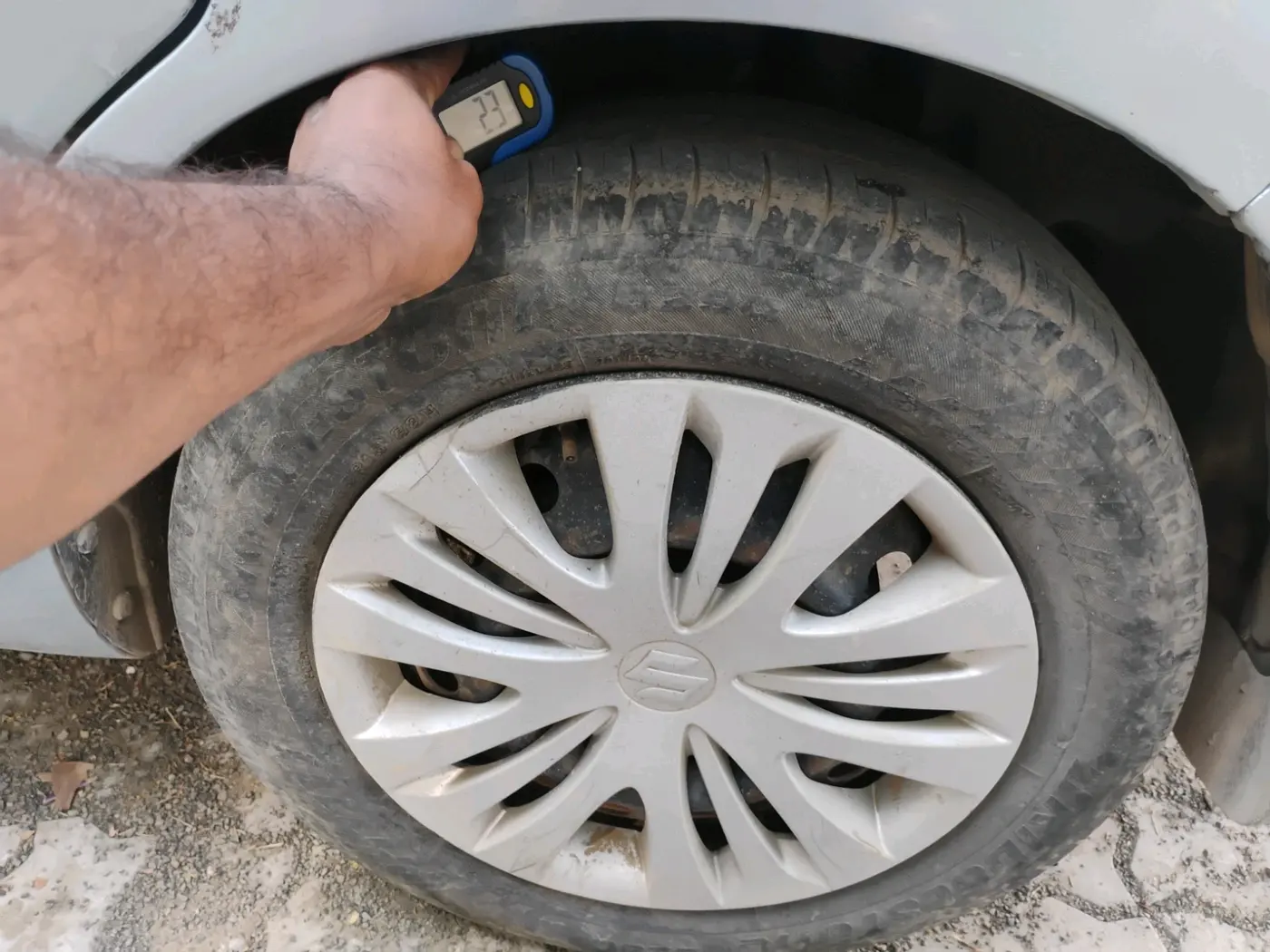 2013 Maruti Ertiga VXI CNG, CNG, Manual, 2,97,396 km, tyre