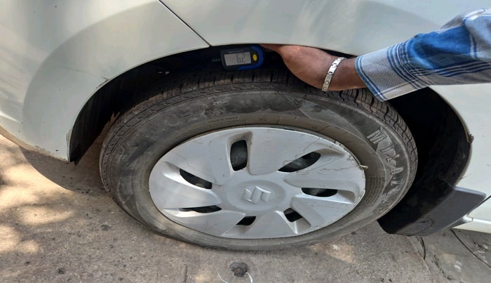 2014 Maruti Celerio ZXI (O), Petrol, Manual, 60,201 km, tyre