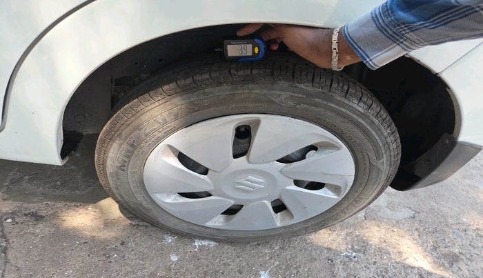 2014 Maruti Celerio ZXI (O), Petrol, Manual, 60,201 km, tyre