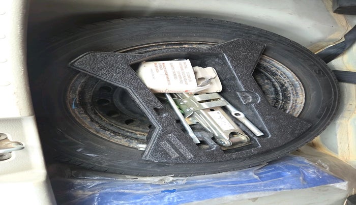 2014 Maruti Celerio ZXI (O), Petrol, Manual, 60,201 km, tyre