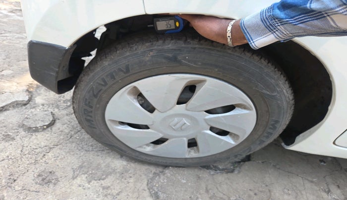 2014 Maruti Celerio ZXI (O), Petrol, Manual, 60,201 km, tyre