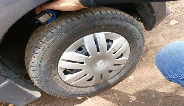 2013 Maruti Alto 800 LXI, Petrol, Manual, 58,409 km, tyre