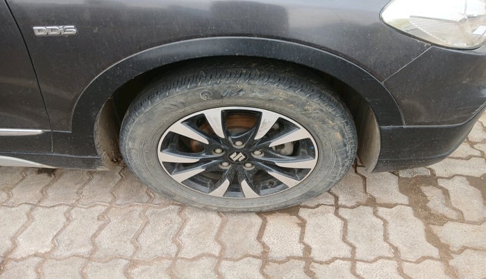 2018 Maruti S Cross ZETA 1.3, Diesel, Manual, 51,879 km, tyre