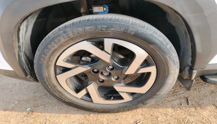 2021 Nissan MAGNITE XV PREMIUM, Petrol, Manual, 37,899 km, tyre