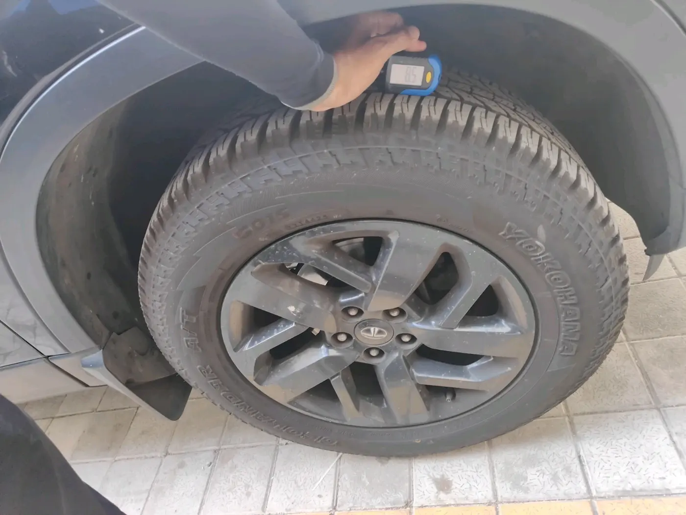 2022 Tata Harrier XTA PLUS 2.0L KRYOTEC DARK EDITION, Diesel, Automatic, 40,772 km, tyre