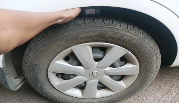 2013 Nissan Sunny XL CVT, Petrol, Automatic, 83,820 km, tyre