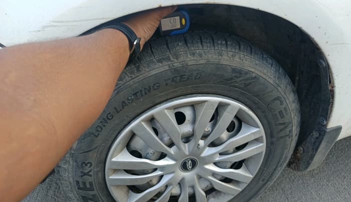 2016 Maruti Ritz LDI, Diesel, Manual, 1,21,230 km, tyre