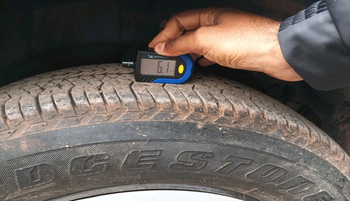 2016 Mahindra XUV500 W6 1.99, Diesel, Manual, 1,01,395 km, tyre