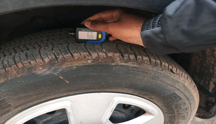 2016 Mahindra XUV500 W6 1.99, Diesel, Manual, 1,01,395 km, tyre