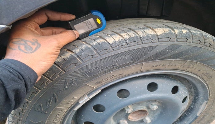 2021 Maruti Dzire VXI, Petrol, Manual, 55,593 km, tyre