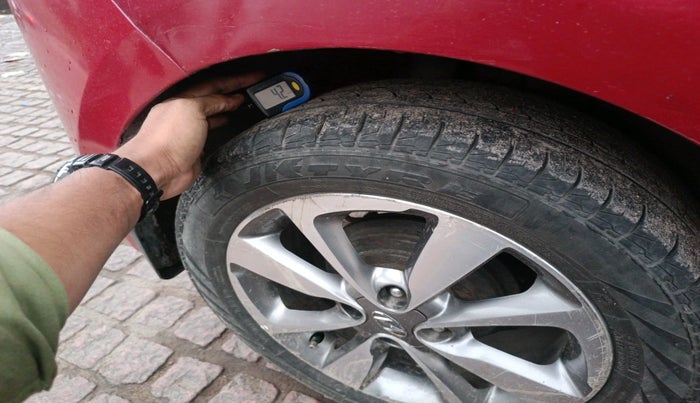 2014 Hyundai i20 ASTA 1.4 CRDI, Diesel, Manual, 93,345 km, tyre