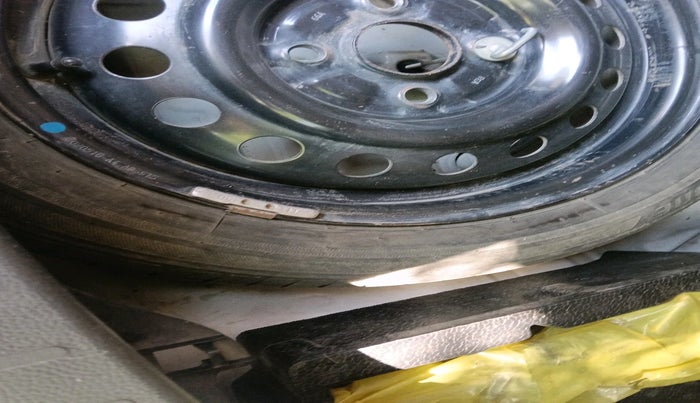 2018 Maruti Wagon R 1.0 VXI, Petrol, Manual, 68,488 km, tyre