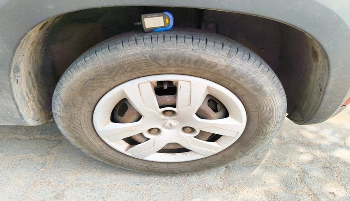 2016 Renault Kwid RXT 0.8, Petrol, Manual, 78,948 km, tyre