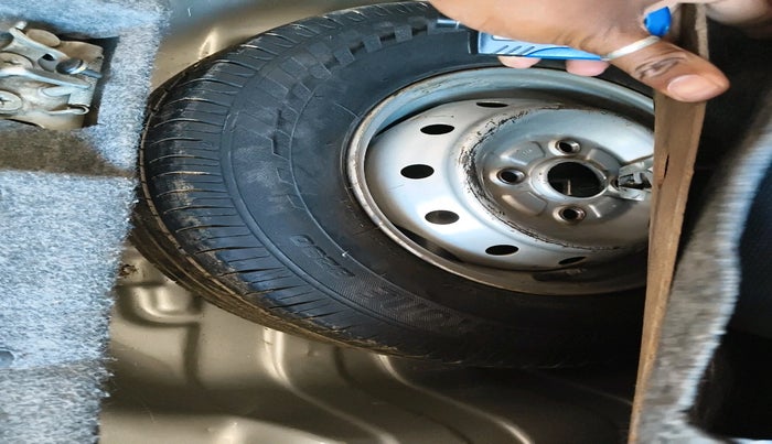 2012 Maruti Alto LXI, Petrol, Manual, 90,747 km, tyre