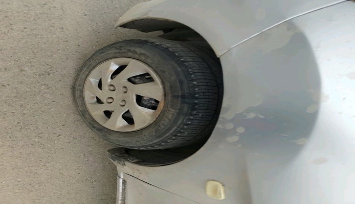 2013 Honda Amaze 1.2L I-VTEC S, Petrol, Manual, 95,031 km, tyre