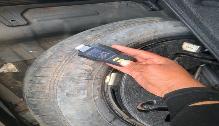 2016 Hyundai Creta SX 1.6 DIESEL, Diesel, Manual, 1,15,805 km, tyre