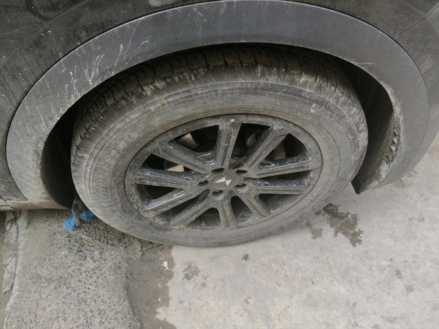 2024 Mahindra XUV700 AX 7 D AT 7 STR, Diesel, Automatic, 16,457 km, tyre
