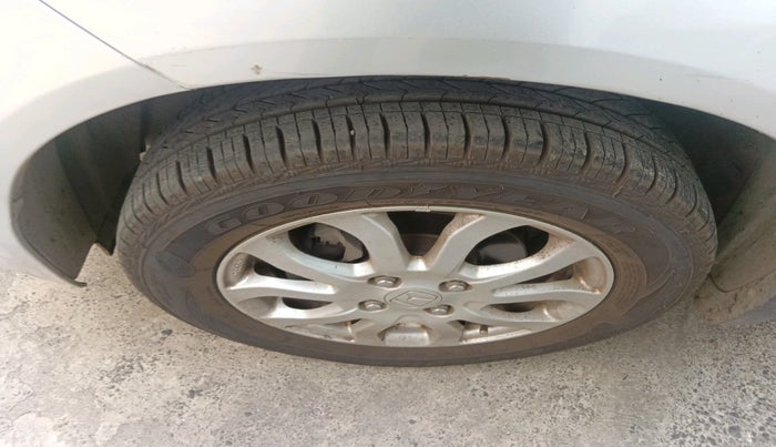 2013 Honda Amaze 1.2L I-VTEC VX, Petrol, Manual, 94,010 km, tyre