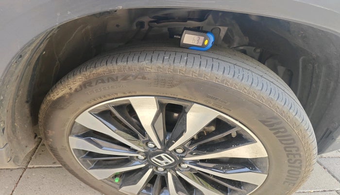 2023 Honda ELEVATE ZX MT, Petrol, Manual, 17,771 km, tyre