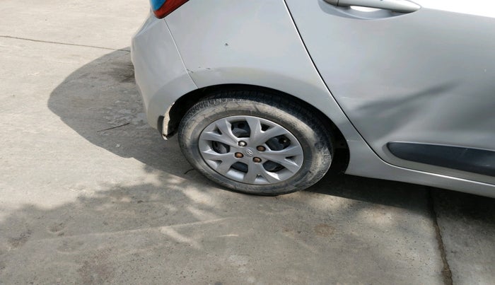 2016 Hyundai Grand i10 SPORTZ 1.1 CRDI, Diesel, Manual, 1,04,350 km, tyre