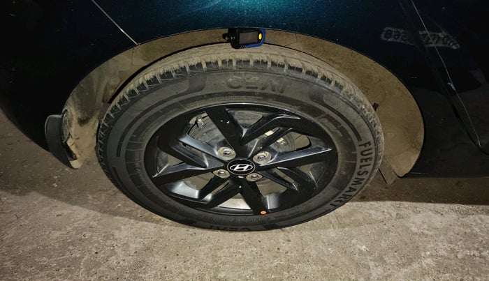 2021 Hyundai GRAND I10 NIOS SPORTZ AMT 1.2 KAPPA VTVT, Petrol, Automatic, 11,855 km, tyre