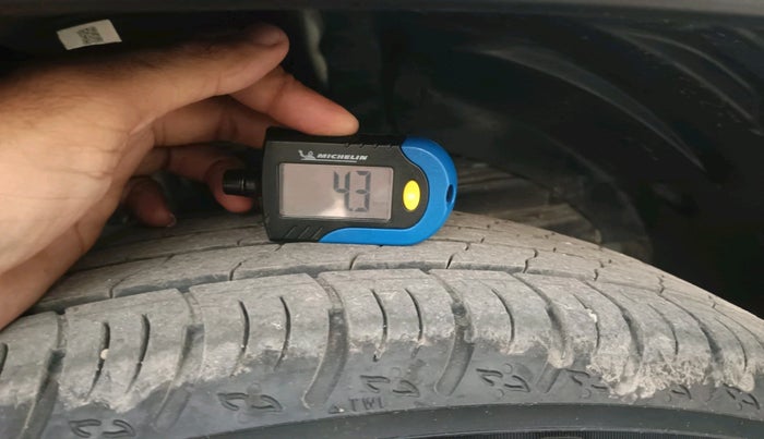 2024 Maruti FRONX SIGMA 1.2 MT, Petrol, Manual, 11,993 km, tyre