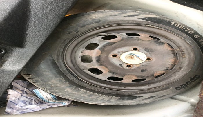 2013 Ford Figo ZXI 1.4 DIESEL, Diesel, Manual, 1,03,466 km, tyre