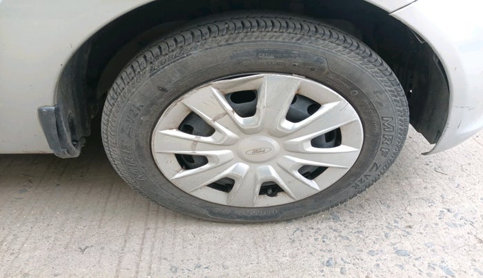 2013 Ford Figo ZXI 1.4 DIESEL, Diesel, Manual, 1,03,466 km, tyre