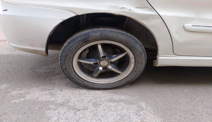 2010 Tata Indigo CS LX TDI, Diesel, Manual, 1,13,433 km, tyre