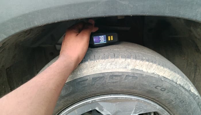 2024 Maruti BREZZA LXI S- CNG, CNG, Manual, 26,502 km, tyre