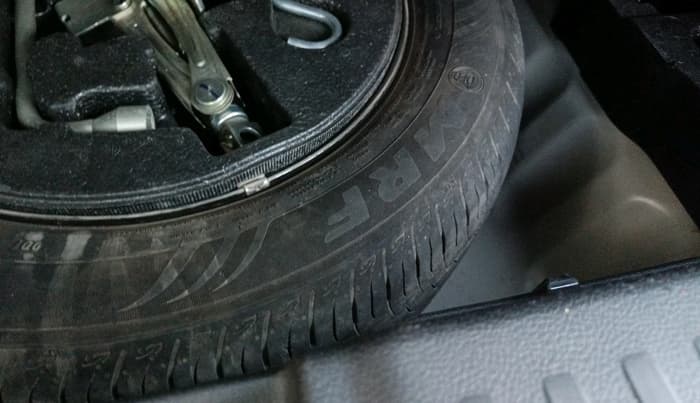 2024 Maruti BREZZA LXI S- CNG, CNG, Manual, 26,502 km, tyre