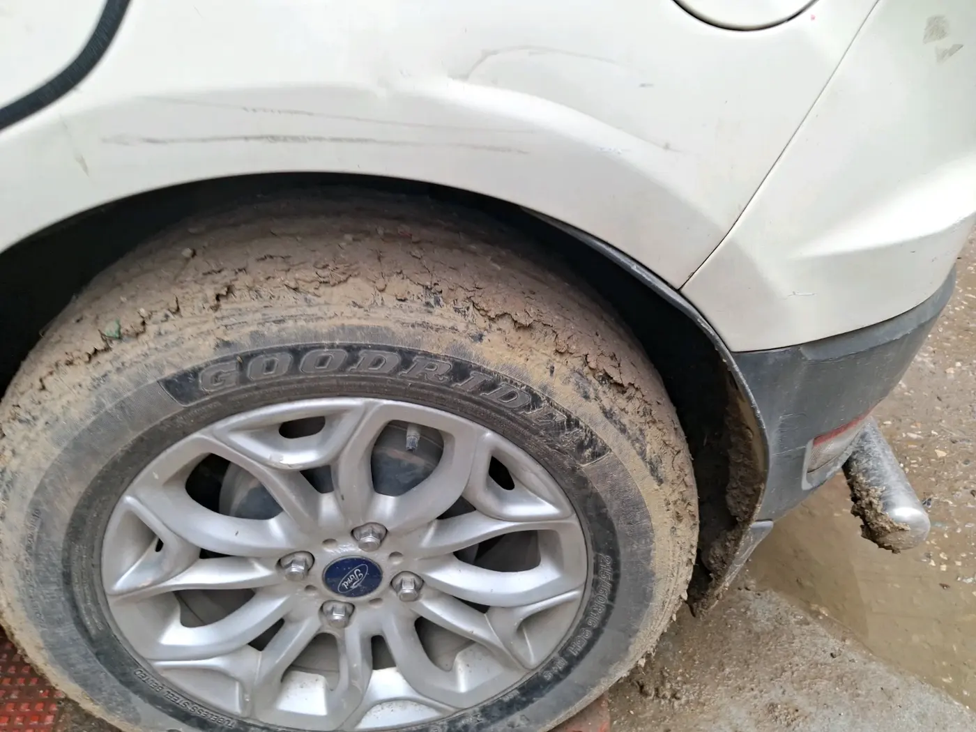 2014 Ford Ecosport TREND 1.5L PETROL, Petrol, Manual, 38,356 km, tyre
