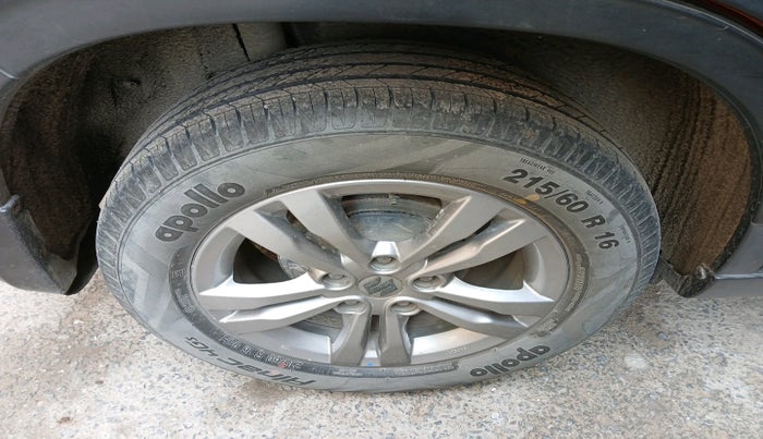 2016 Maruti Vitara Brezza ZDI PLUS, Diesel, Manual, 83,592 km, tyre