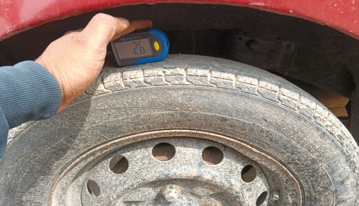 2012 Hyundai Eon D-LITE+, Petrol, Manual, 43,195 km, tyre