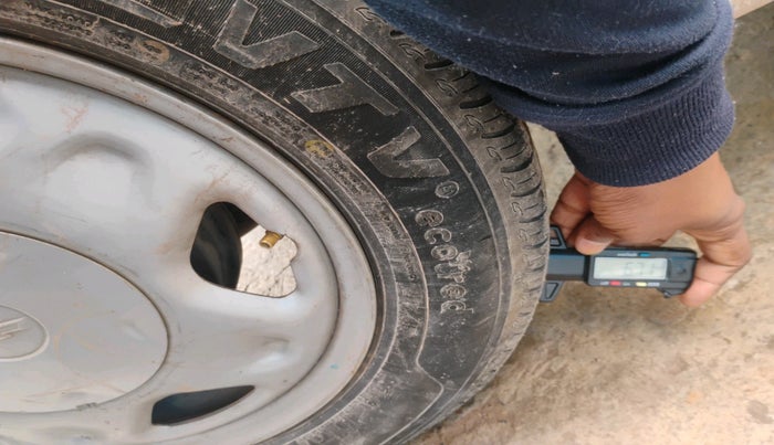 2012 Chevrolet Beat LT PETROL, Petrol, Manual, 37,779 km, tyre